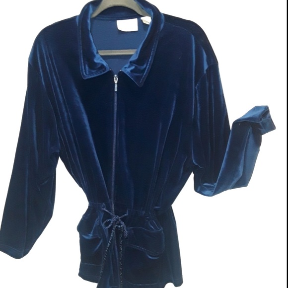 Royal Blue Classy Velvet Jacket - Picture 2 of 5